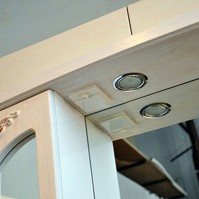 Зеркало-шкаф Атолл Барселона 175 белый с медью