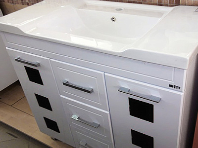 Мебель для ванной Misty Кармен 100 черное стекло